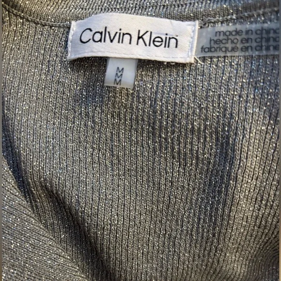 Calvin Klein Metallic Gray Johnny collar  Knit Top Size Medium - Picture 2 of 6